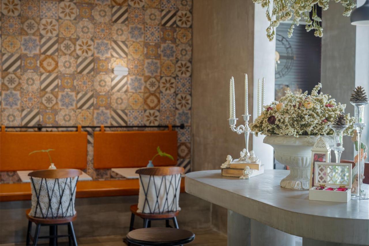סיאם ריפ Eightfold Urban Resort מראה חיצוני תמונה Interior of the restaurant