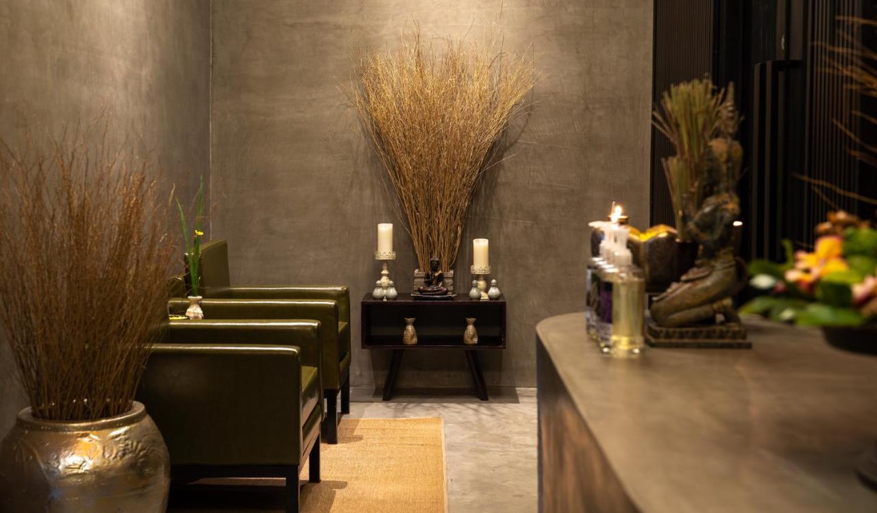 סיאם ריפ Eightfold Urban Resort מראה חיצוני תמונה Interior of a spa in Bangkok, Thailand