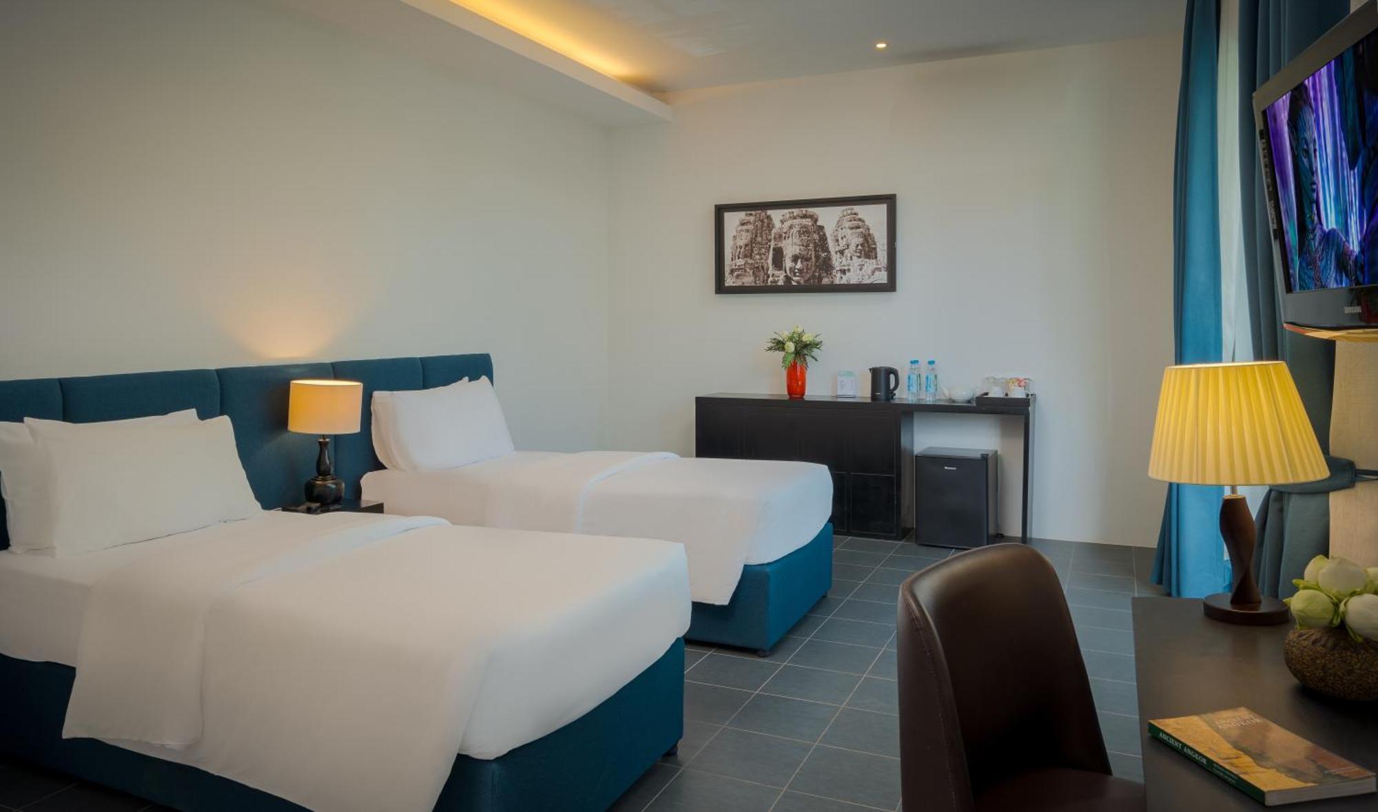 סיאם ריפ Eightfold Urban Resort חדר תמונה Deluxe room