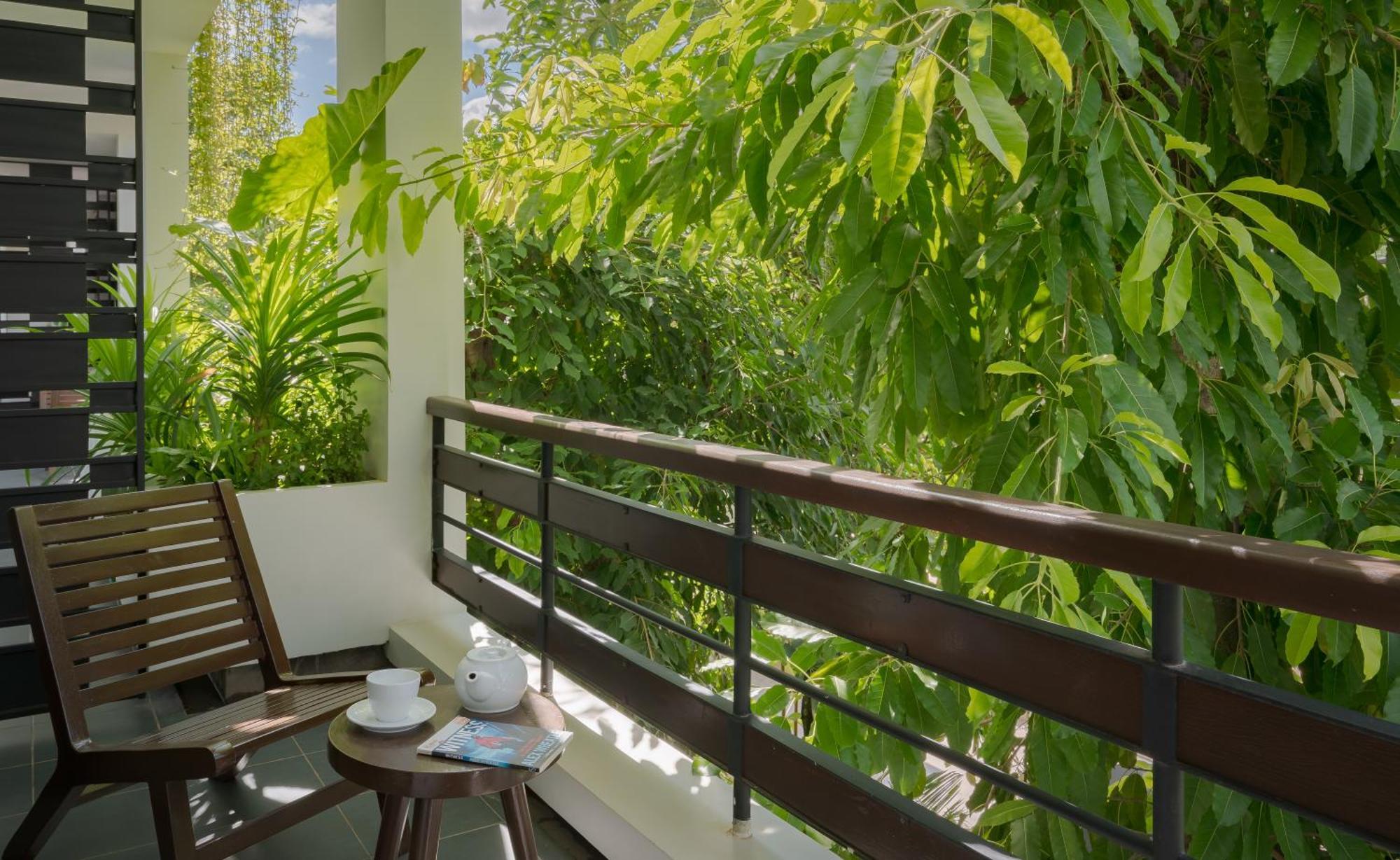 סיאם ריפ Eightfold Urban Resort חדר תמונה A balcony